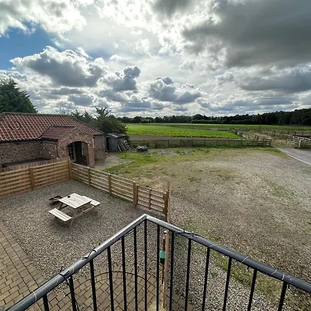 Granary With Hot Tub 度假居 *